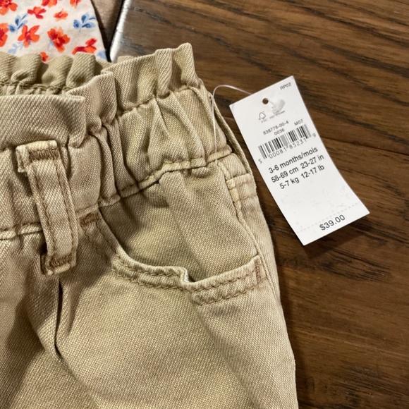 New Gap bubble shorts and floral tank top size 3-6 months - Picture 4 of 12